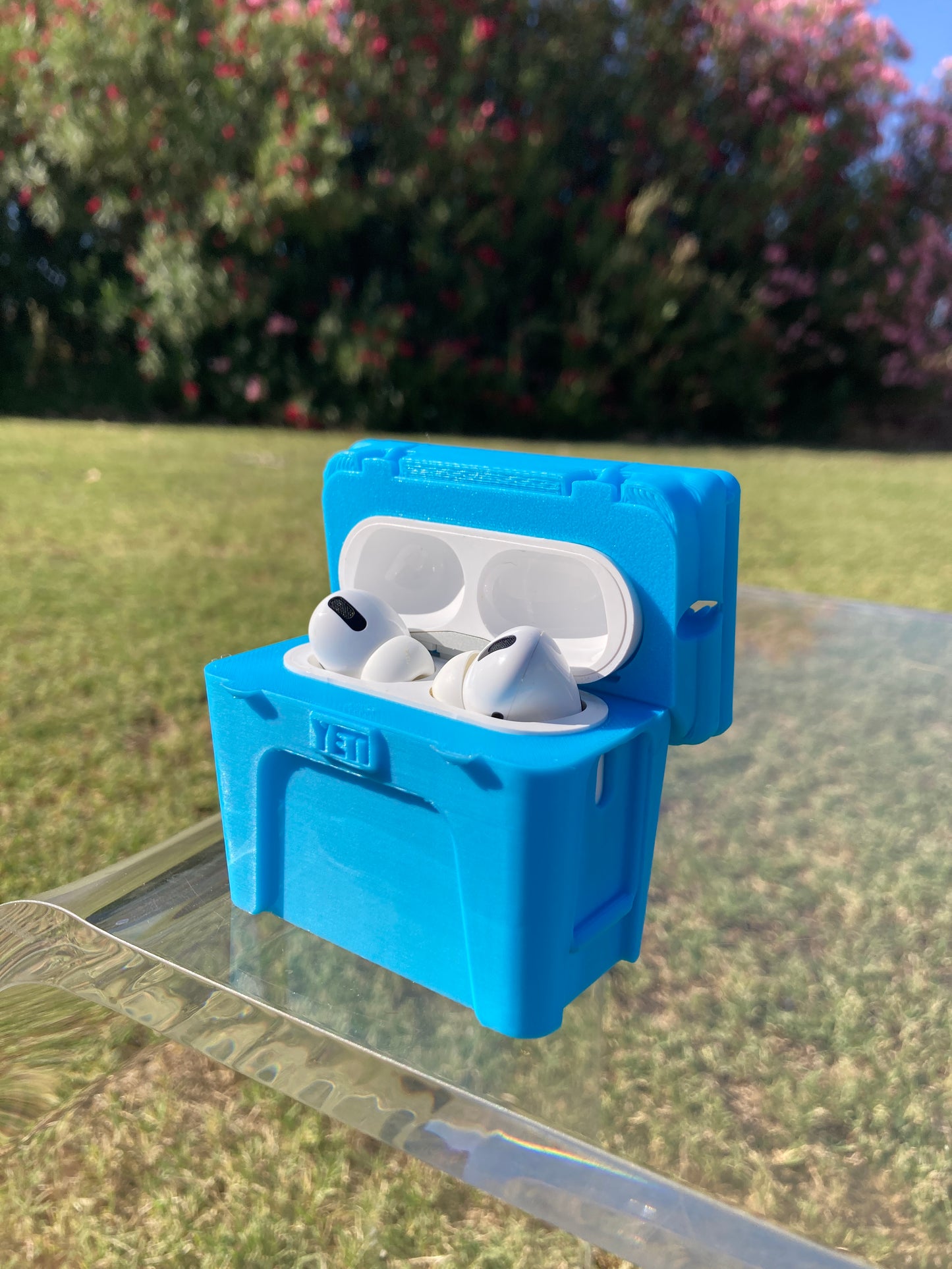 Yeti ice chest airpod case