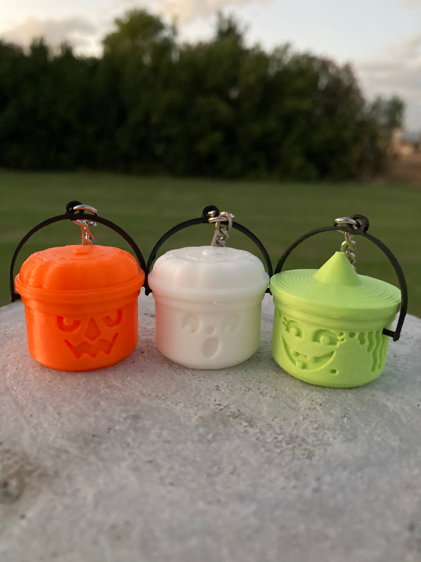 Mini Halloween buckets keychains/ Mini Halloween pail keychains