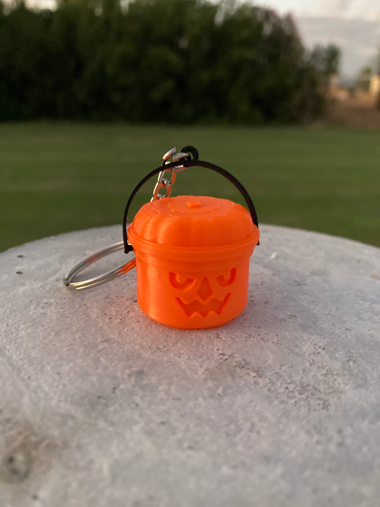 Mini Halloween buckets keychains/ Mini Halloween pail keychains