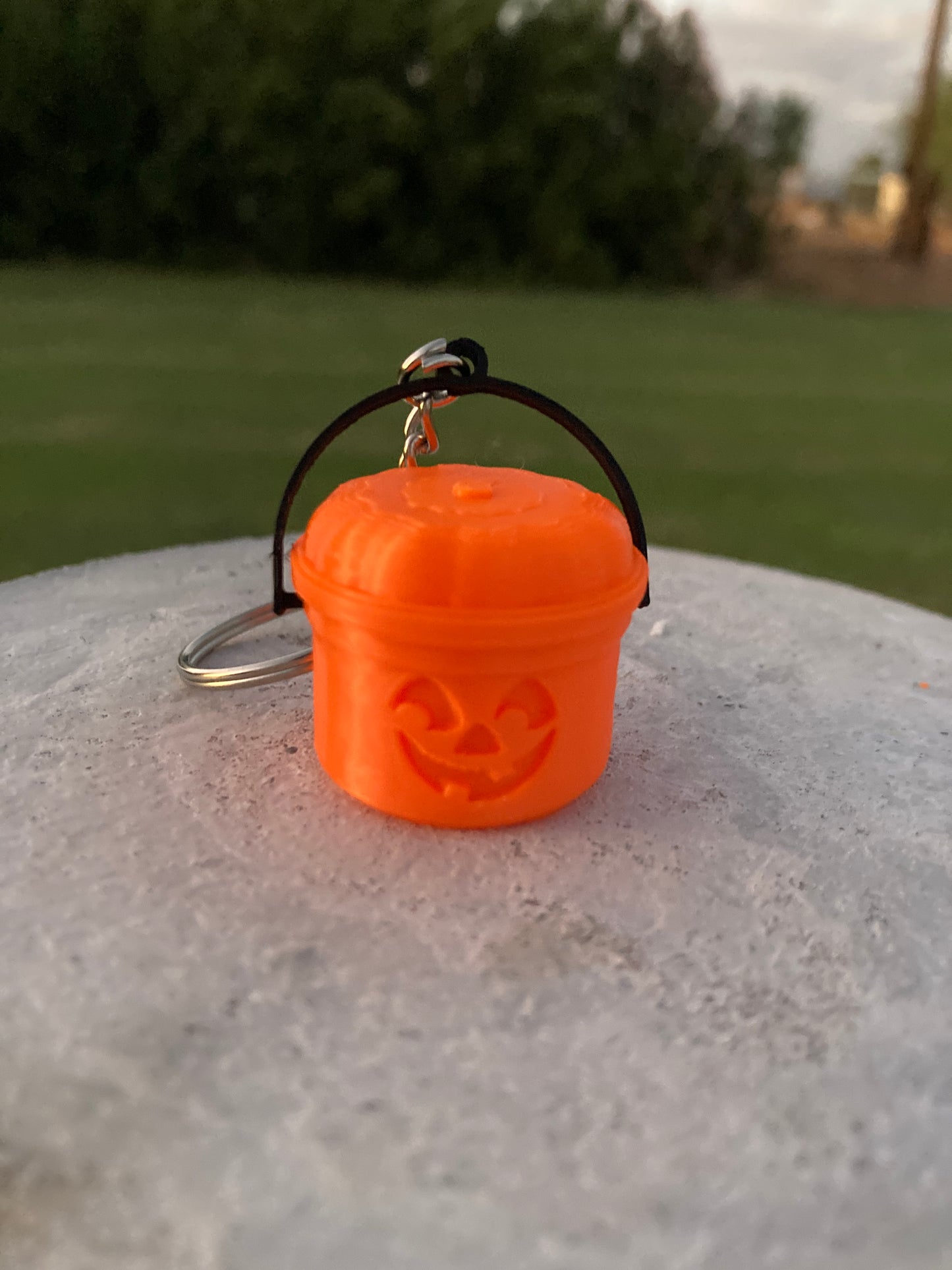 Mini Halloween buckets keychains/ Mini Halloween pail keychains